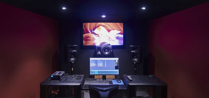 The Future of Music: Why Enrolling in a Music Production Class Is Essential for Aspiring Producers